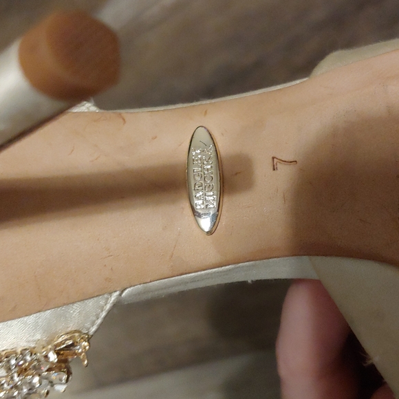 Badgley Mishka Bridal Heels - Picture 6 of 7